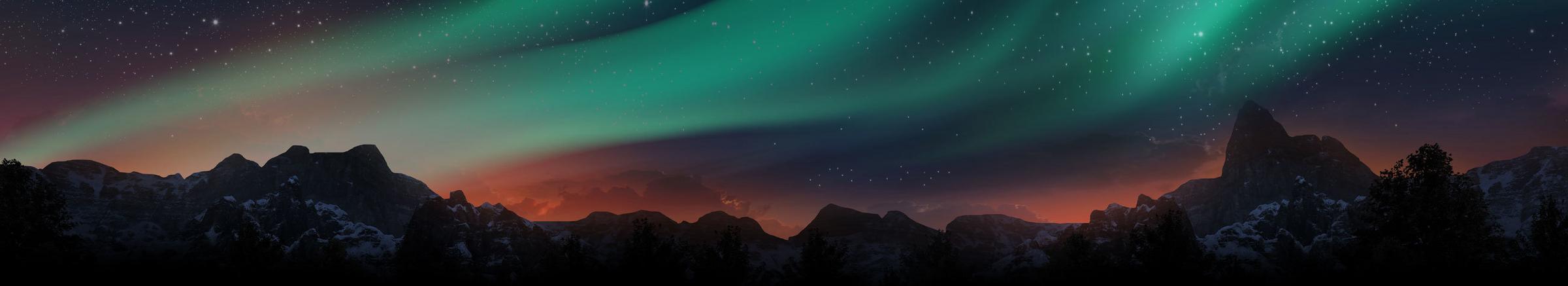 Nordlys over fjell i Nord-Norge